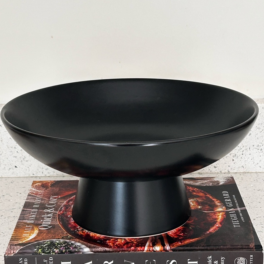 Elegant Black Pedestal Bowl